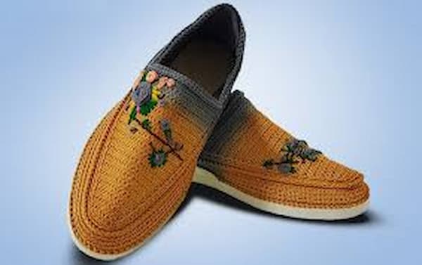 قیمت گیوه گلدوزی شده طرح آفتاب گردان